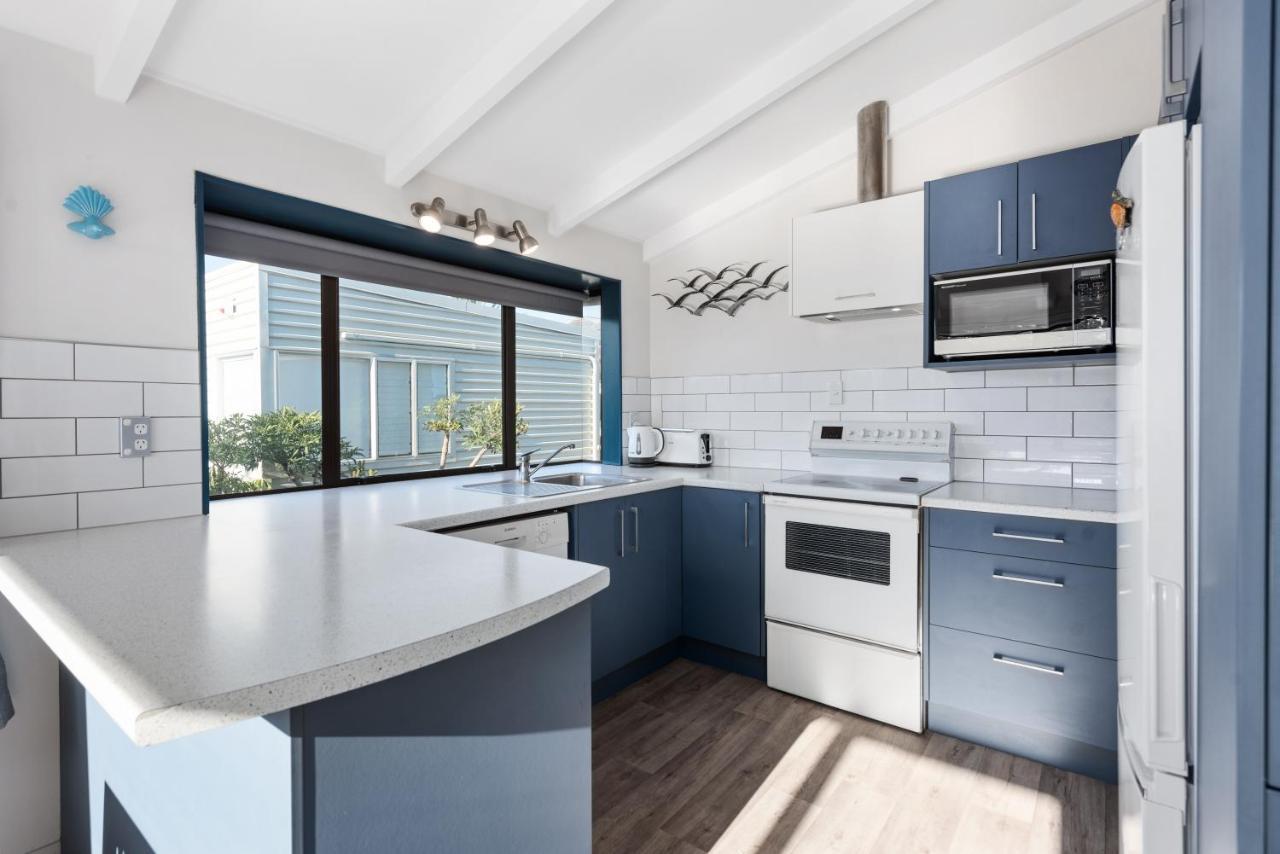 The Blue Beach House Mount Maunganui Buitenkant foto